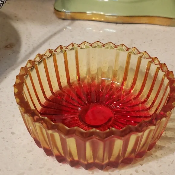 Adorable Art Deco glass powder dish with Lipstick holder - Picture 4 of 10